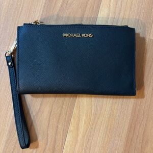 Michael Kors Black Smartphone Wristlet Wallet